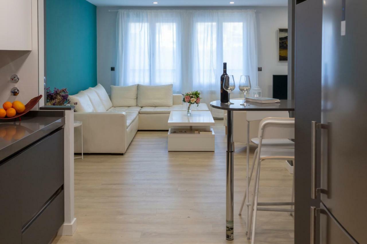 Gran Via Deluxe Apartment Гранада Екстериор снимка